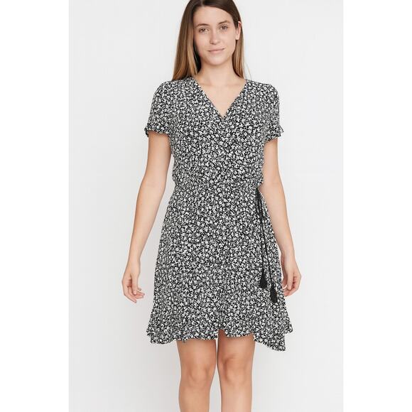 Loft Beach SZ 16 Black White Ditsy Floral Front Wrap Style Dress Tassel Tie - Picture 1 of 6